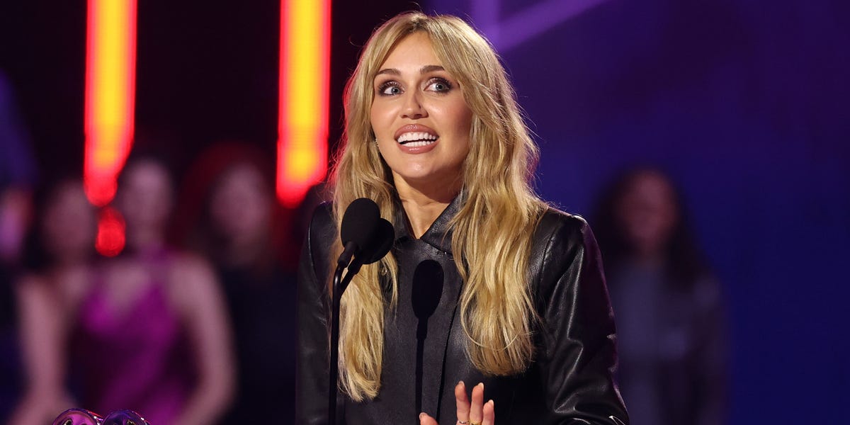 Miley Cyrus Trades Hannah Montana’s Wardrobe for a Leather Suit at the 2026 iHeartRadio Music Awards