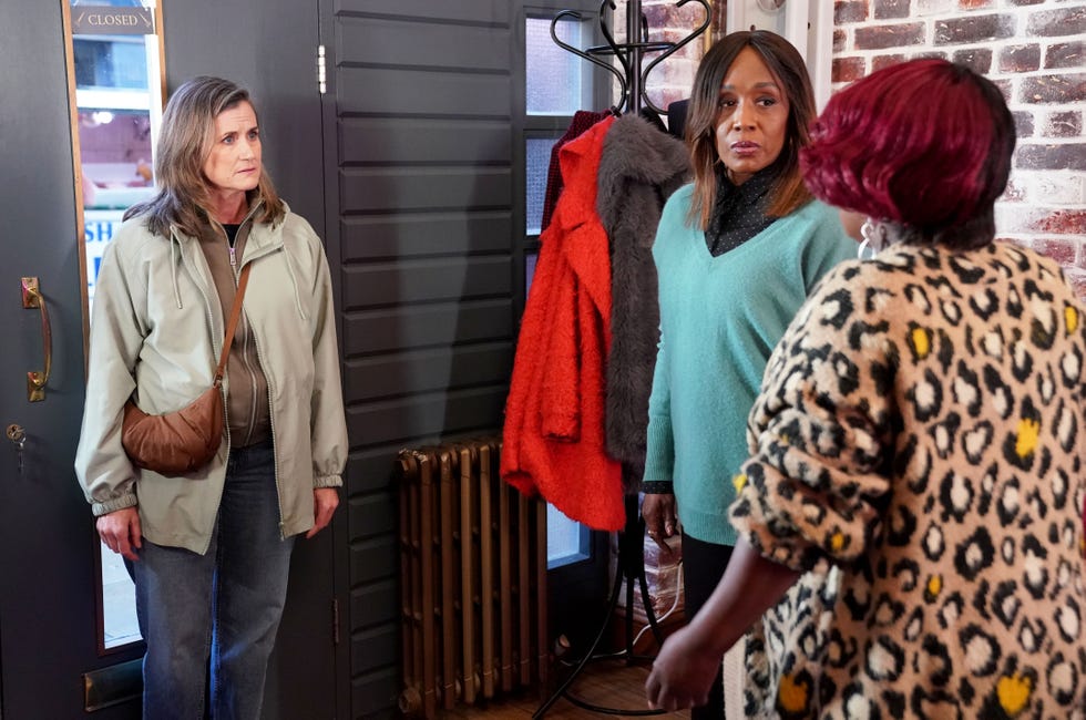sandra, denise fox and kim fox in eastenders