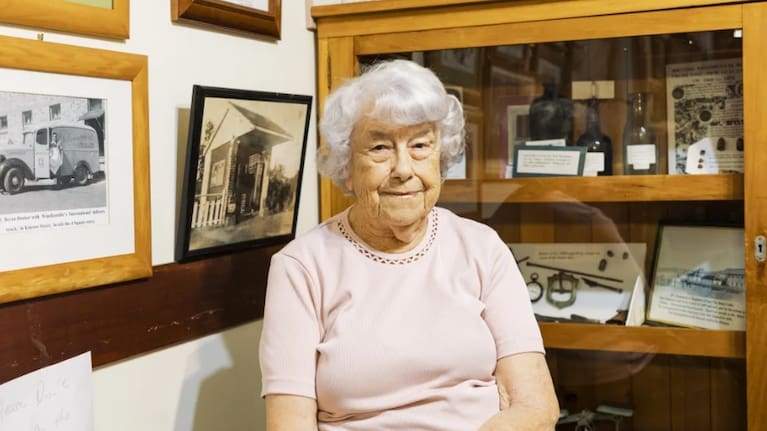 Eileen Rusden was born in Blockhouse Bay almost a century ago. Photo: RNZ / Yiting Lin
