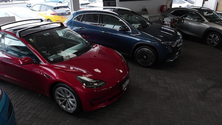 Electric vehicles for sale at Auckland EV dealership GVI Kiwi.