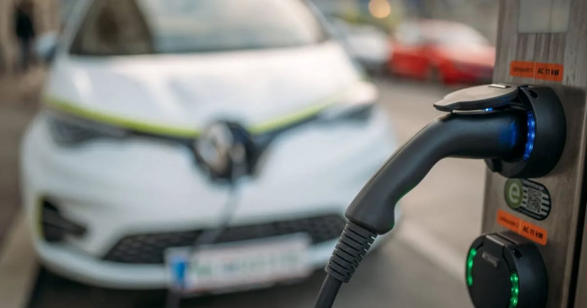 New Zealand's EV registrations surpass 100,000 units