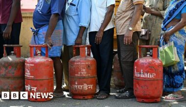 War on Iran squeezes India's cooking-gas supplies