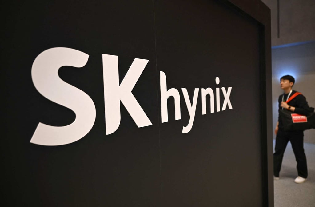 The SK Hynix logo is displayed at the Korea Electronics Show in Seoul, October 22, 2025. Photo: AFP