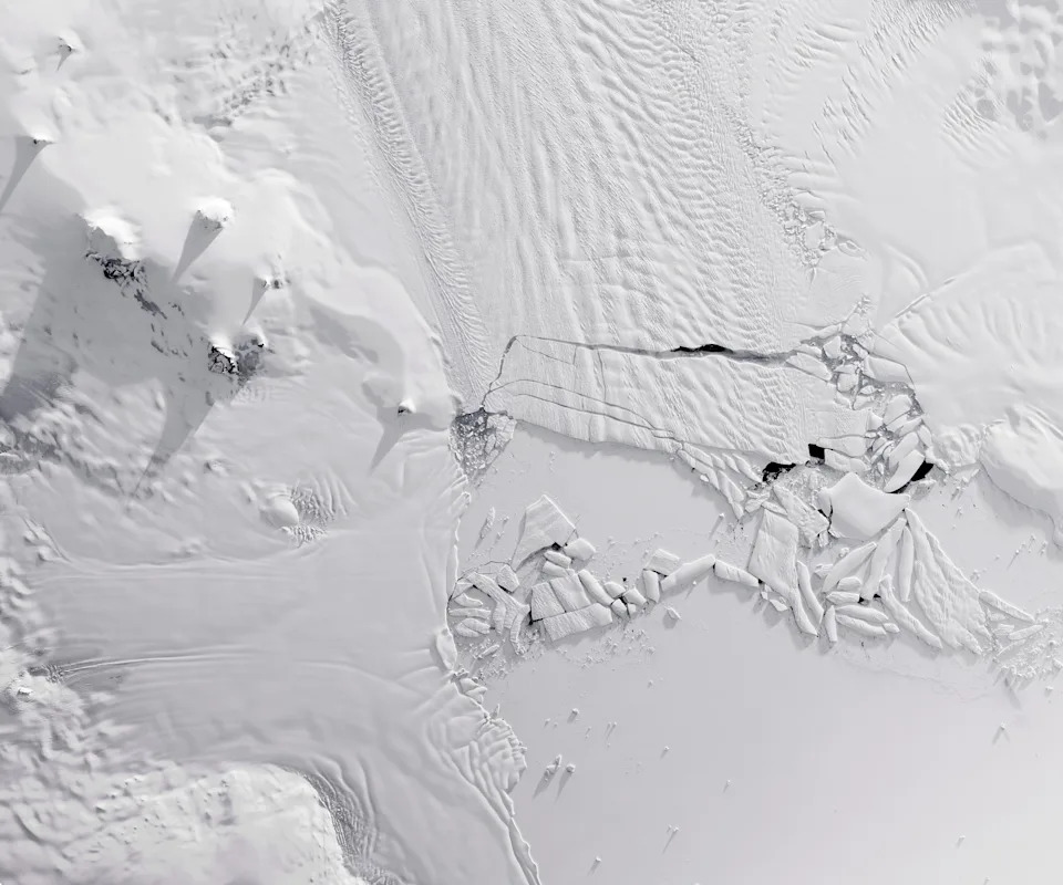NASA - PHOTO: Pine Island Glacier in 2018.