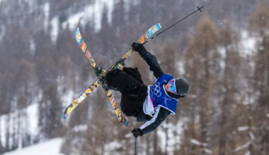 Injured Fin Melville-Ives wins halfpipe World Cup series crown