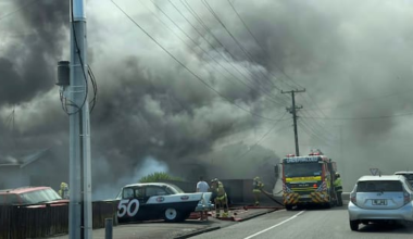 House fire sends smoke billowing across Whanganui