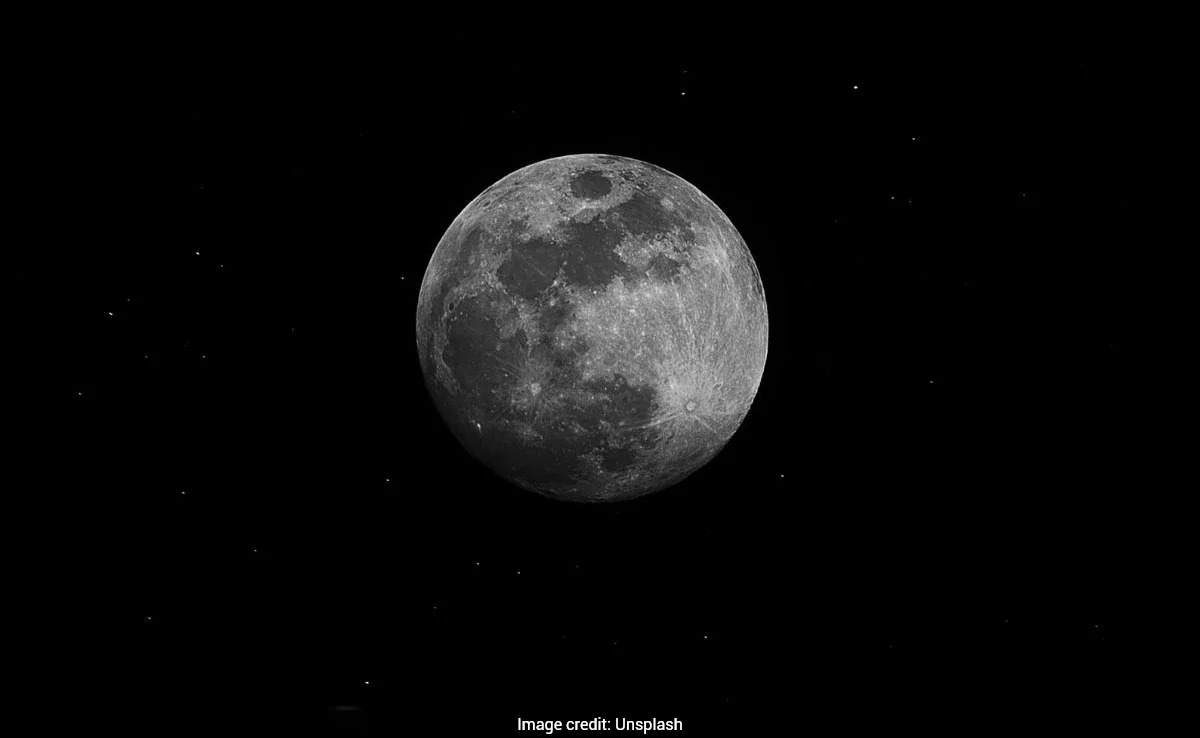 What Happens If Moon Disappears? Scientists Say Earth's Closest Neighbour Is Slowly Shrinking