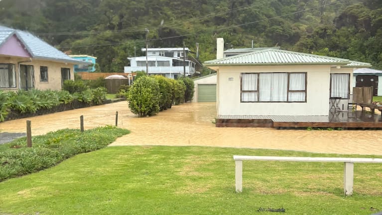 Flooding in Oakura, Northland 