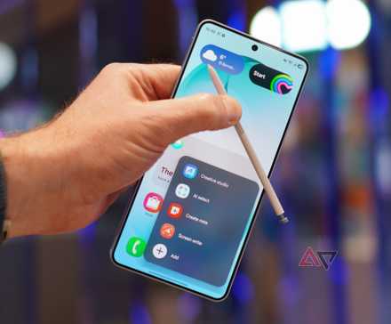 A person holding the Samsung Galaxy S26 Ultra and S Pen