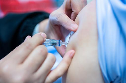 Flu jab lowers heart attack risk: doctor