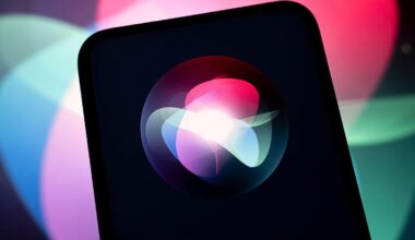 The Siri logo appears on a smartphone screen with the Siri logo in the background.