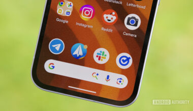 AI Mode icon on the Google Search bar on a Pixel phone.