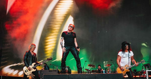 Rock legends Guns N' Roses announce Auckland show