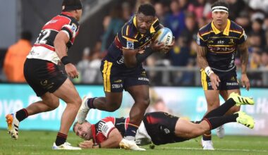 De Groot, Tavatavanawai pull out late for Highlanders