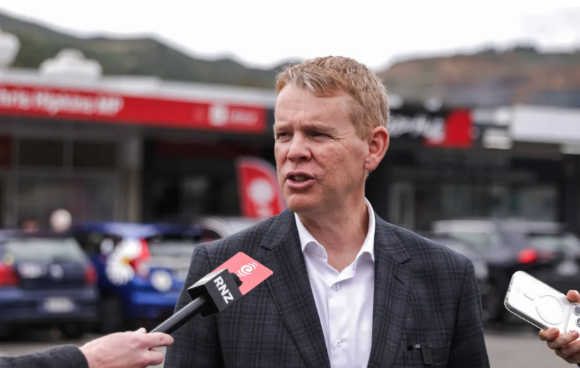 Hipkins denies misleading public over Covid vaccine risk