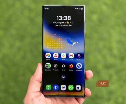 Smart Launcher home screen on a Galaxy phone.
