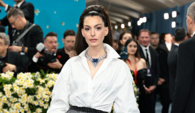 Anne Hathaway moves away from stress