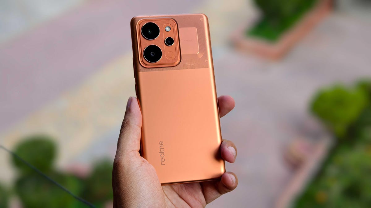 I Tested a Low-Cost Phone With One of the Biggest Batteries We've Seen Yet