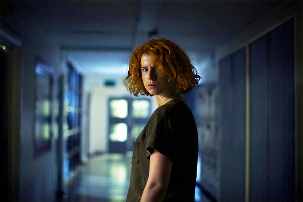 Jessie Buckley, Beast jessie buckley, beast