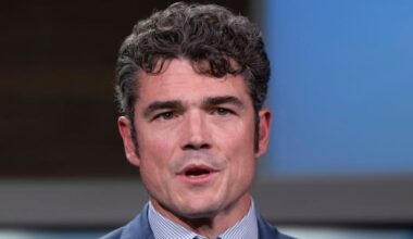 Ex-counterterrorism chief 'wasn't allowed' to tell Trump of Iran war doubts