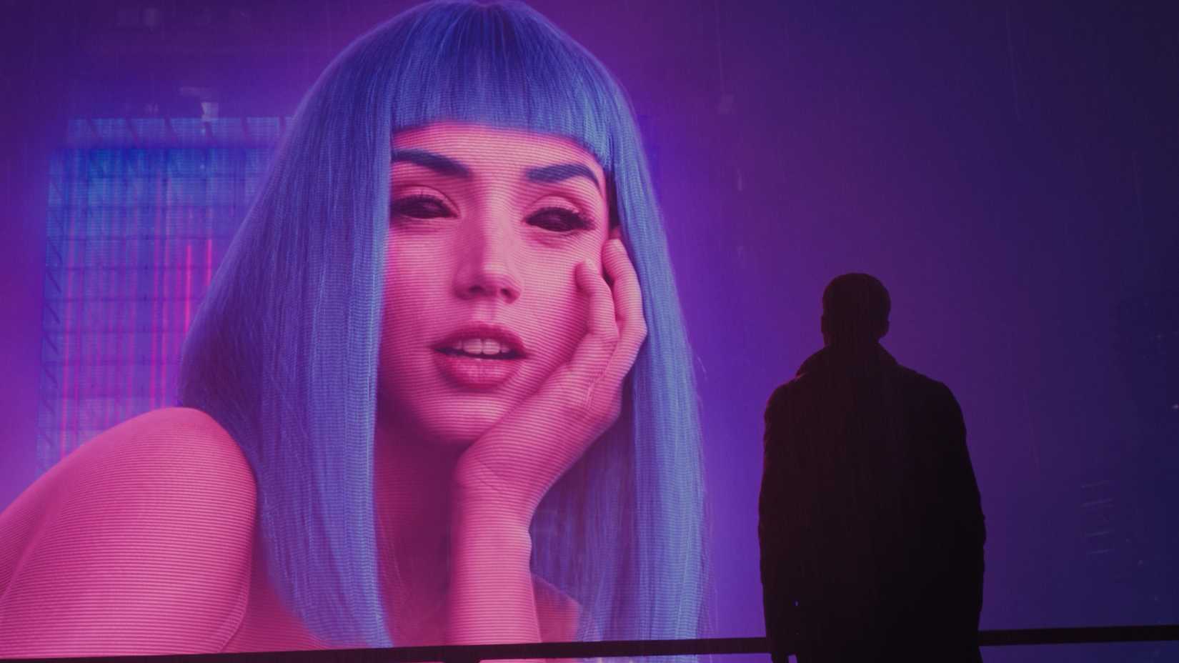 K looking at Joy in Blade Runner