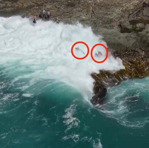 Two flown to hospital after winds, swells capsize race rafters