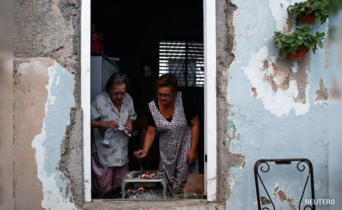 Satellite Images Reveal Power System Buckling Under Oil Shortages