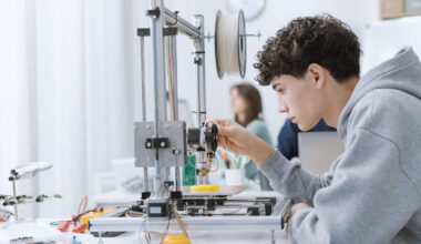 5 Cool Smartphone Accessories You Can 3D Print