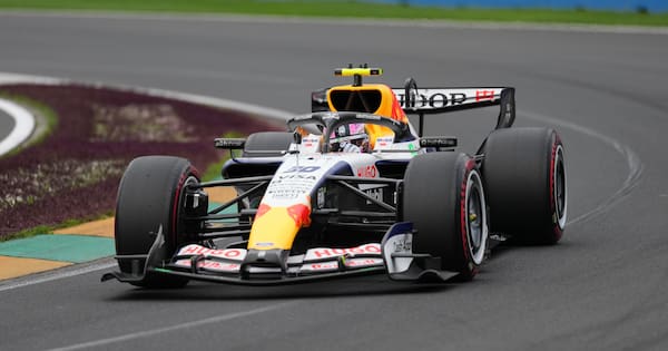 Lawson secures top 10 start for Melbourne GP, Russell surges to pole 