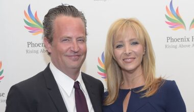 Lisa Kudrow Says She Finds Comfort In Watching ‘Friends’ Reruns After Matthew Perry’s Death | Friends, Lisa Kudrow, Matthew Perry | Celebrity News and Gossip | Entertainment, Photos and Videos