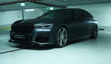 Old-school muscle: Manhart gives BMW’s V12 7-Series a final upgrade