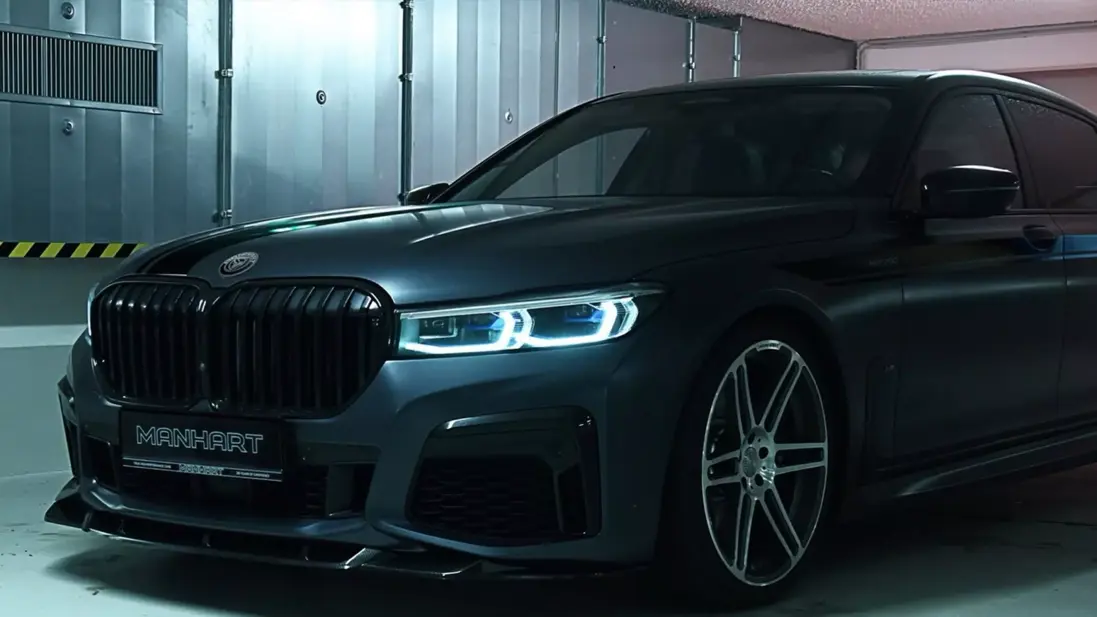 Manhart MH7 700 BMW M760Li