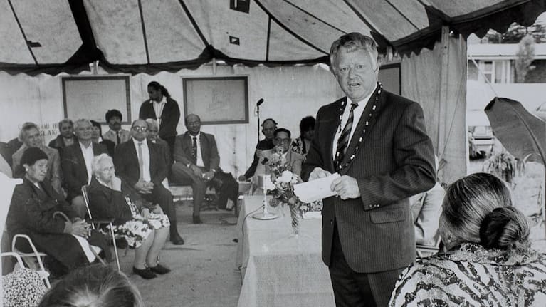  Manukau City mayor Sir Barry Curtis addresses members of the Takitimu Cultural and Arts Society during a ceremony to bless the site of a planned Cook Islands marae on Tanners Road, Māngere.