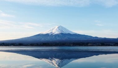 NZ man seriously injured in reported 400m fall on Japan's Mt Fuji