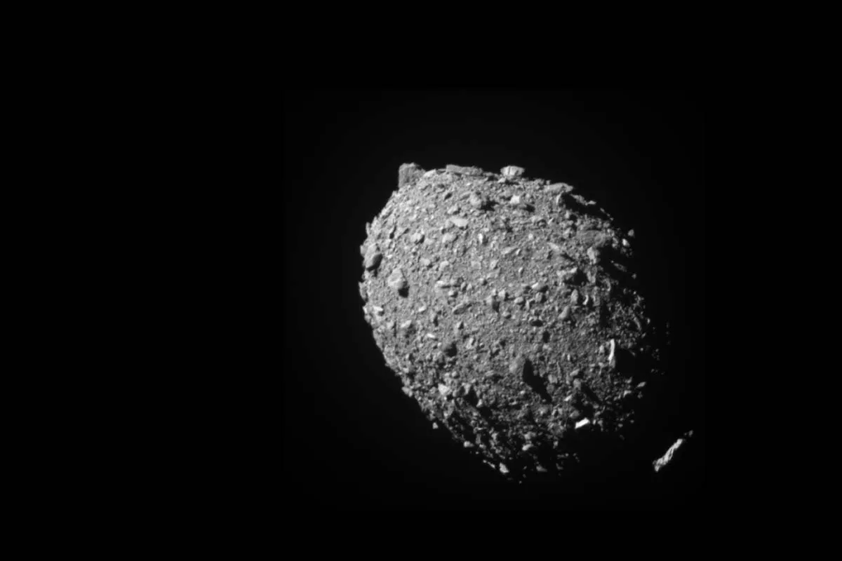 Asteroid moonlet Dimorphos as seen by the DART spacecraft, 11 seconds before impact. Credit: NASA/Johns Hopkins APL