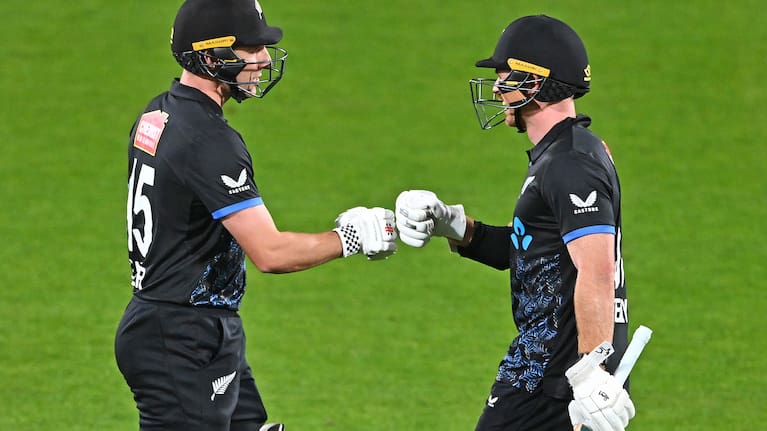 New Zealand Black Caps Dane Cleaver and Nick Kelly, Black Caps v South Africa, Hnry Stadium, Wellington.