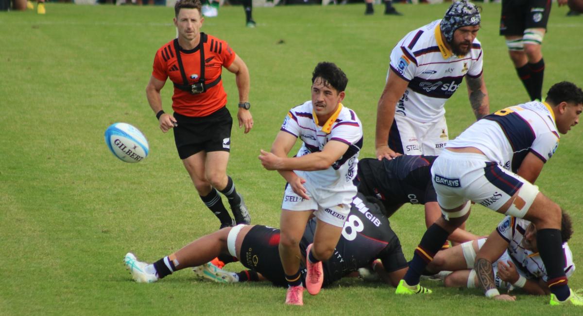 Shearer makes big leap to start at halfback for Highlanders