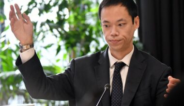 Ong told to remove defamatory post