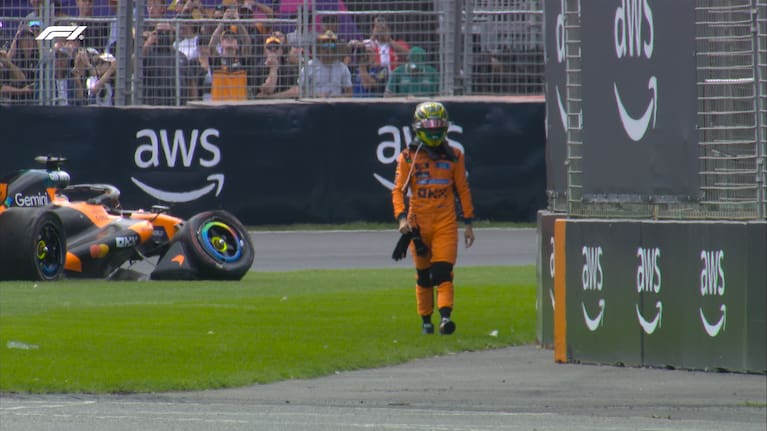 Oscar Piastri crashes during a warm up lap in Melbourne. 