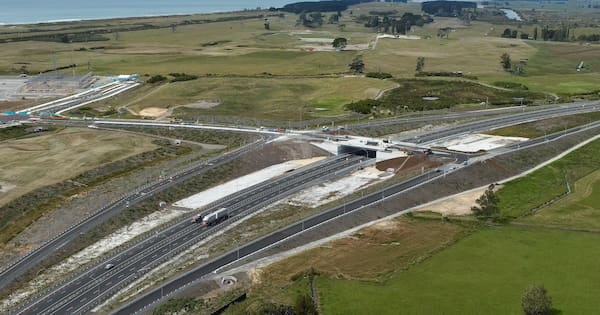 Pāpāmoa East Interchange to open by Easter