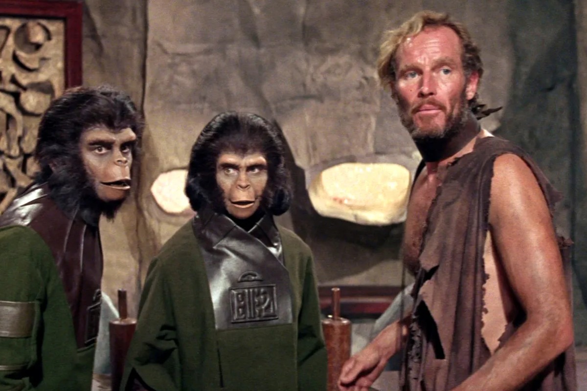 A drastically different ending was initially planned for 'Planet of the Apes', thankfully changed in time