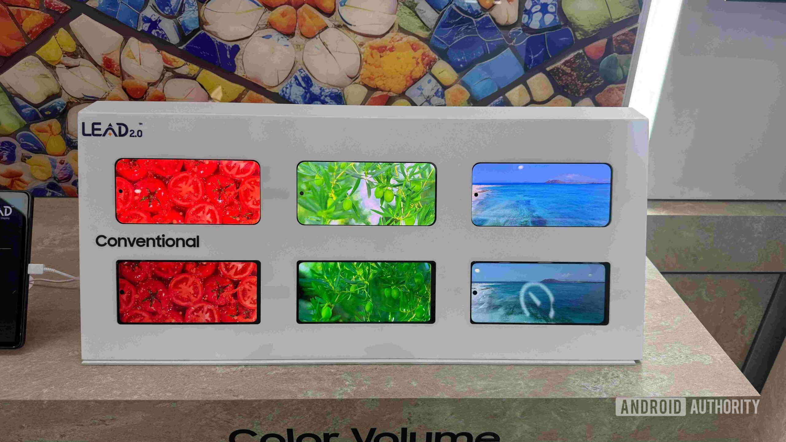 samsung lead 20 oled panel at mwc 2026 06