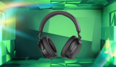 Sennheiser Accentum Plus Bluetooth headphones in black with a green background