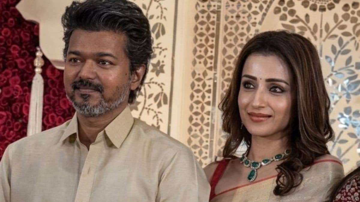 Thalapathy Vijay Attend Wedding Reception With Trisha