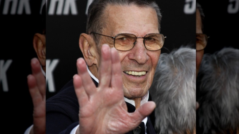Leonardy Nimoy on the walkway for the premiere of the 2009 