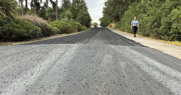 Selwyn lays country's first rubber road