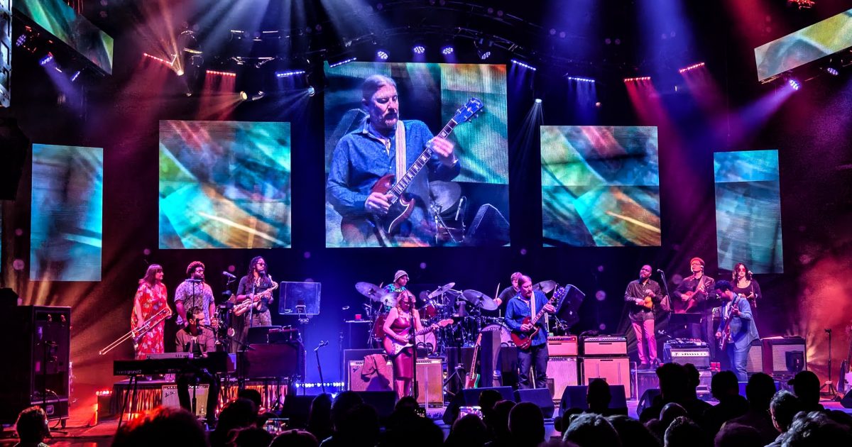 Tedeschi Trucks Band Covers Rolling Stones With Wilco's Nels Cline At Midway Point Of Beacon Stay [Photos/Videos]