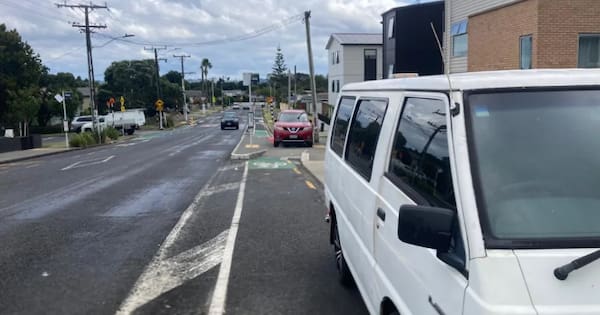 Cyclists frustrated by drivers illegally parking on Auckland's bike lanes