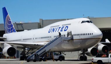 A Former United Boeing 747 Is Now Literally Wedged Between Two Seattle Skyscrapers