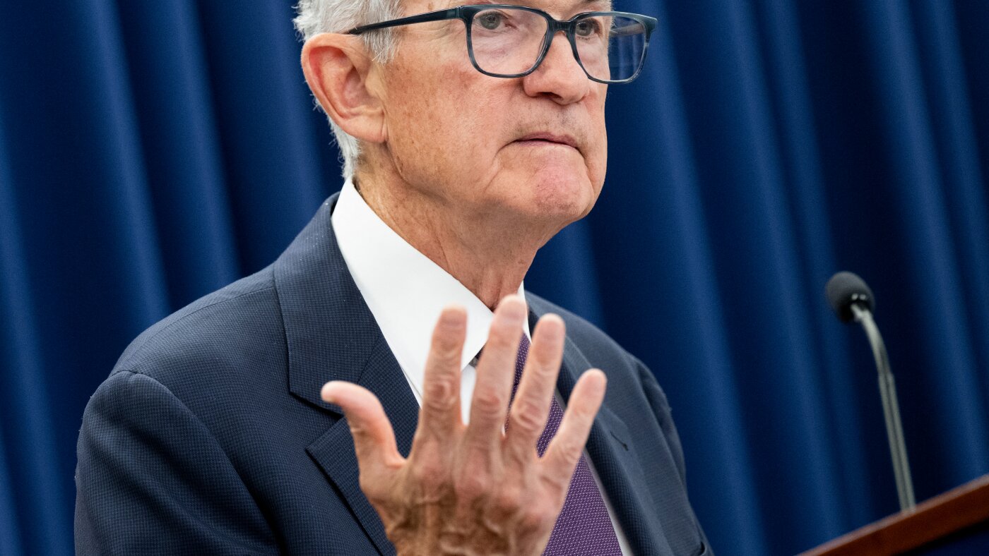 The Fed is facing tough choices in this uncertain economy : NPR